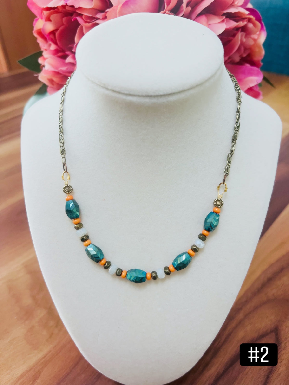Green Iris Chevron Barrel & Olivine Crystal Beaded Necklace – Dark Orange Saucer Beads & Chain