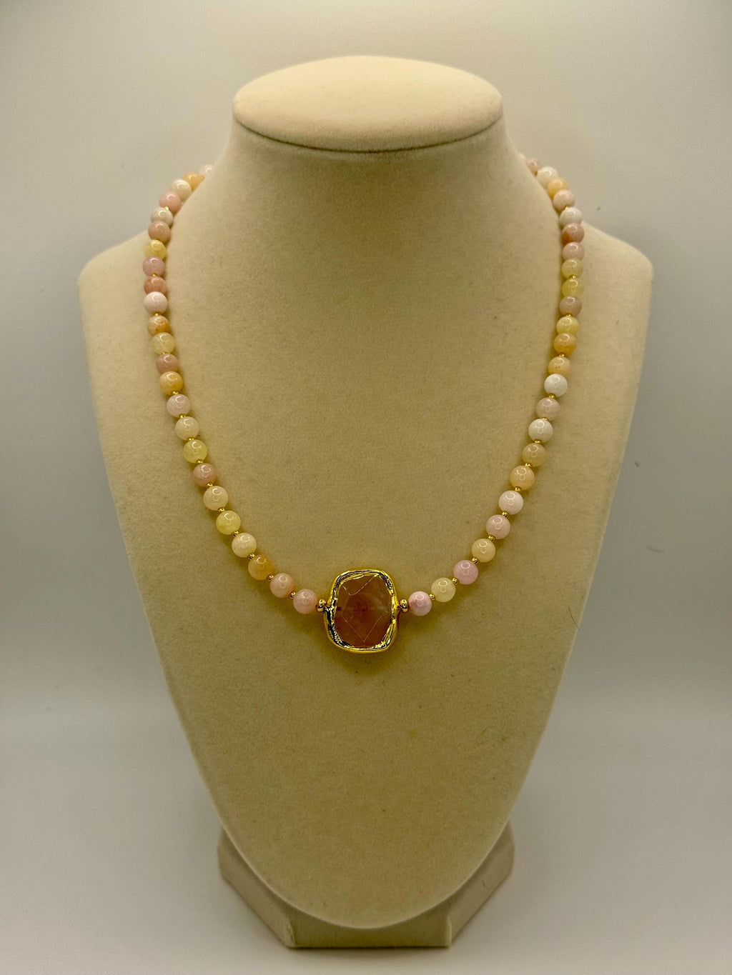Soft Pink 6mm Jade Beaded Necklace with Amethyst pendant - 18 inches long