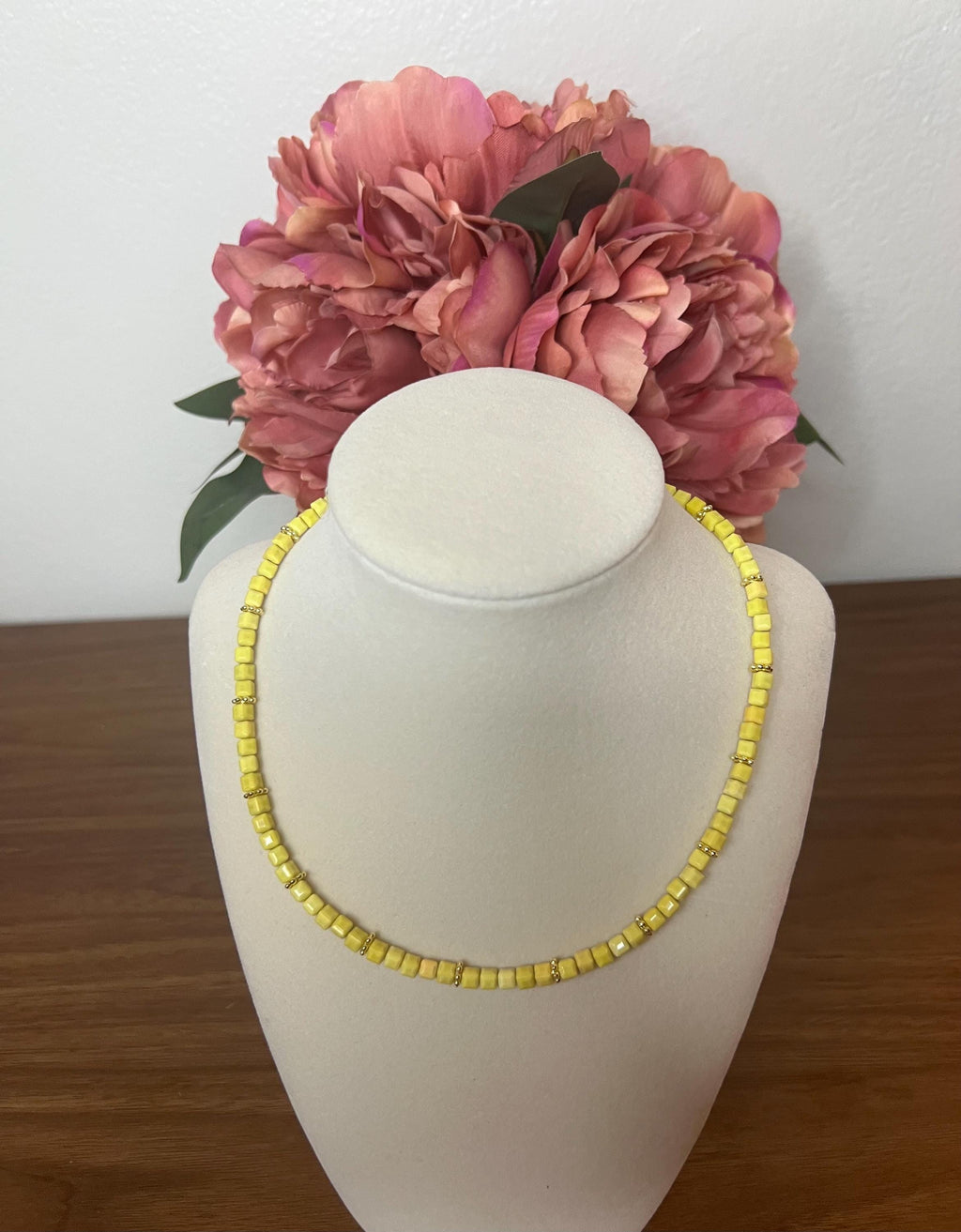 The 2026 Agate Cube Color Collection - 17.0” necklaces in vibrant colors
